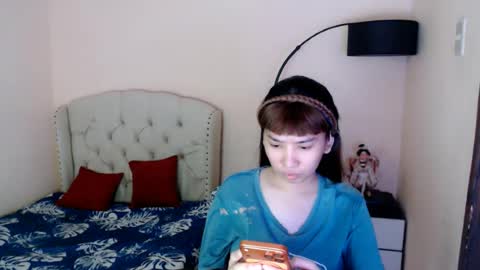 SHANTA FOX  s online show from 07.08.26