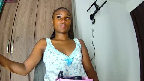 shantall_ebony1 online show from 09.24.25