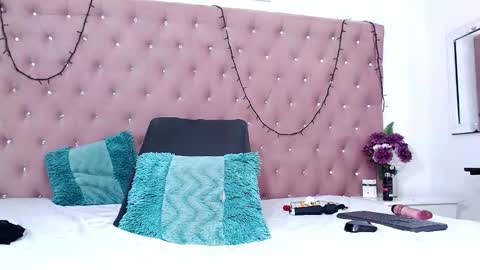 shantallfoxxie online show from 03.21.26