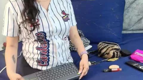 Snapshot of shantey_laurent chatting on 03.05.26 shantey online show from 03.05.26