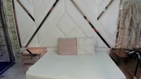 Snapshot of shara_oz chatting on 03.10.26 Shara Oz online show from 03.10.26