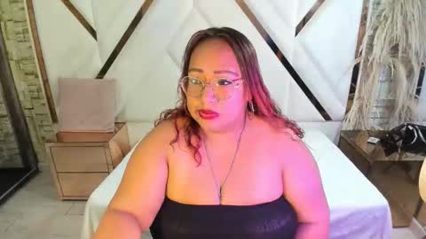 Snapshot of shara_oz chatting on 03.20.26 Shara Oz online show from 03.20.26