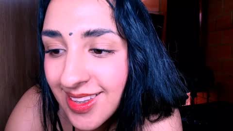 Snapshot of sharain chatting on 01.08.25 My real name is bella  Much Gust  online show from 01.08.25