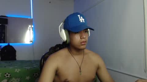 Snapshot of sharky_g chatting on 01.22.25 Frqnko online show from 01.22.25