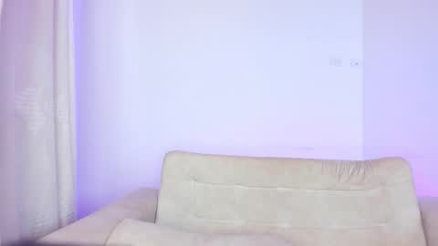 Hi fiends ---- I usually start online from Monday to Friday from 1000 am Saturdays and Sundays at 600 am Colombia time online show from 02.16.26