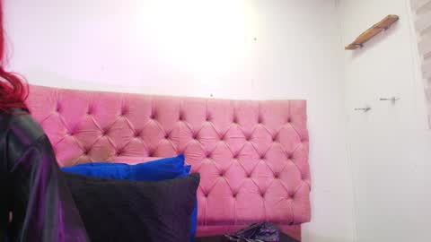 Sharlott online show from 01.06.25