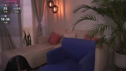 Snapshot of sharlotte_evanns chatting on 12.11.24 Sharlotte online show from 12.11.24