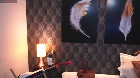 Sharom  online show from 11.28.25