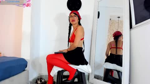 sharon_leather online show from 04.11.26
