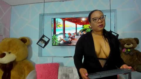Sharon Noa online show from 03.23.26
