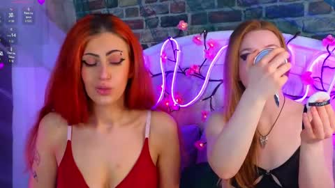Lola and Stacey online show from 04.27.26