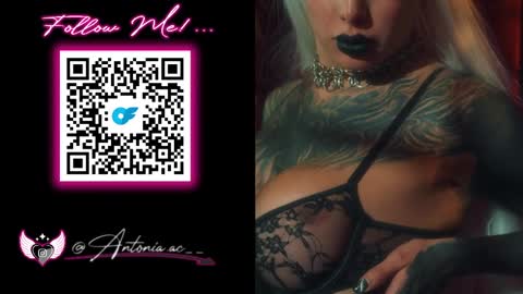 Snapshot of sharpay_evans chatting on 05.25.26 Antonia online show from 05.25.26