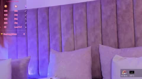 Snapshot of shatall_rouge chatting on 11.24.25 Shantall online show from 11.24.25