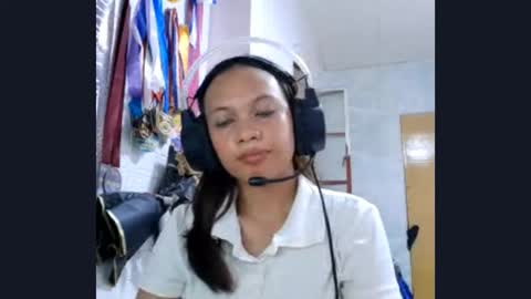 Molly online show from 10.22.25