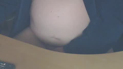 Snapshot of shaved164 chatting on 12.29.24 Frans online show from 12.29.24