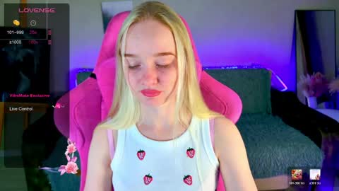 Snapshot of shawty_miia chatting on 05.24.26 shawty_miia online show from 05.24.26