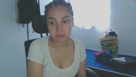 Shayna online show from 04.05.26