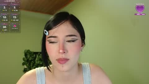 Snapshot of she_alice chatting on 06.13.26 she_alice online show from 06.13.26