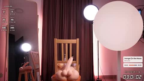 Snapshot of she_lau_ghs chatting on 09.28.25 Laura c online show from 09.28.25