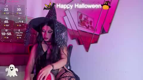 Snapshot of shegoblake chatting on 11.01.25 Shego online show from 11.01.25