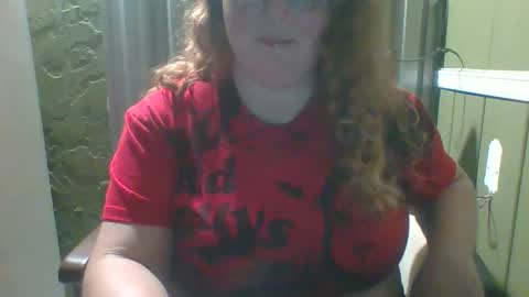 Snapshot of shelbyannn chatting on 09.16.25 Red online show from 09.16.25