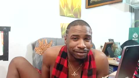 Snapshot of shelbycrazy chatting on 02.01.25 King-shelb online show from 02.01.25