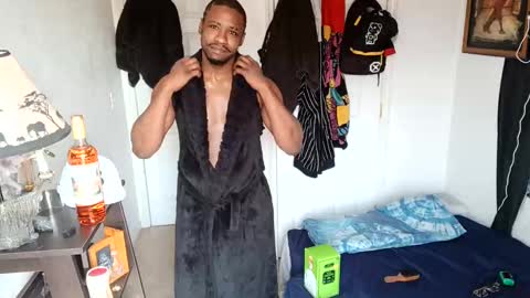 Snapshot of shelbycrazy chatting on 03.03.25 King-shelb online show from 03.03.25