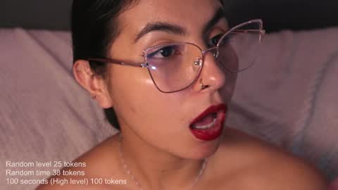 Snapshot of shelleymorell chatting on 01.29.25 Transmission schedule Monday - Friday 715 am to 200 pm time Colombia online show from 01.29.25