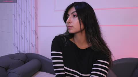 Snapshot of shelleymorell chatting on 02.06.25 Transmission schedule Monday - Friday 715 am to 200 pm time Colombia online show from 02.06.25