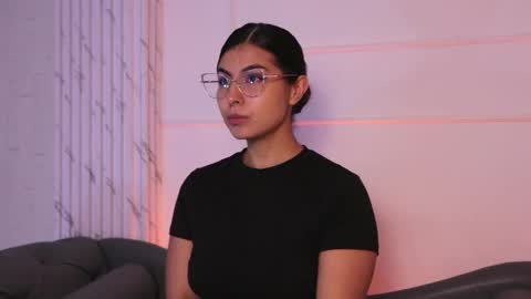 Snapshot of shelleymorell chatting on 02.18.25 Transmission schedule Monday - Friday 715 am to 200 pm time Colombia online show from 02.18.25