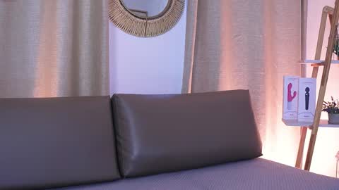 Snapshot of shelleymorell chatting on 11.06.25 Transmission schedule Monday - Friday 715 am to 200 pm time Colombia online show from 11.06.25