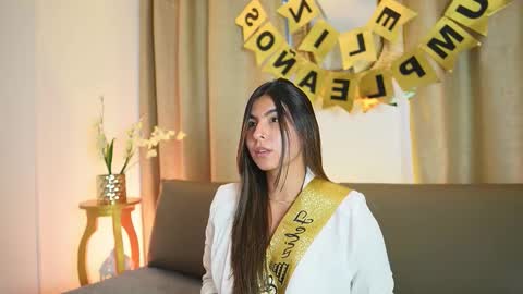 Snapshot of shelleymorell chatting on 01.19.26 Transmission schedule Monday - Friday 715 am to 200 pm time Colombia online show from 01.19.26