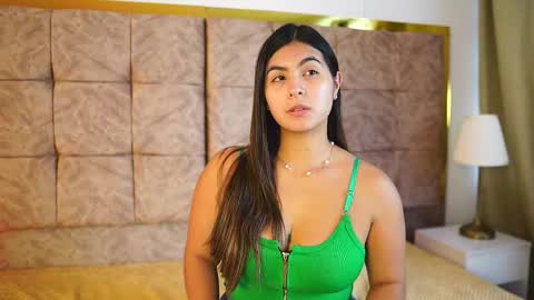 Snapshot of shelleymorell chatting on 03.03.26 Transmission schedule Monday - Friday 715 am to 200 pm time Colombia online show from 03.03.26