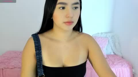 Snapshot of shelly_rohades chatting on 07.07.26 online show from 07.07.26