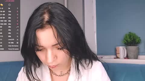 Snapshot of sherleychamblin chatting on 05.11.26 sherleychamblin online show from 05.11.26