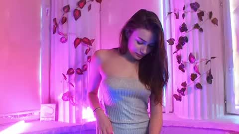 Snapshot of sheron_flame chatting on 08.07.26 Sheron online show from 08.07.26