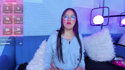 Snapshot of sherydan_love chatting on 01.30.25 mia online show from 01.30.25