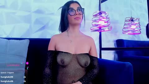 Snapshot of sherydan_love chatting on 02.06.25 mia online show from 02.06.25