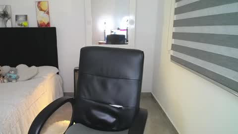 Sheryl Stone2 online show from 02.04.25