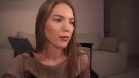 Snapshot of shiningstarrr chatting on 01.09.25 Nika online show from 01.09.25