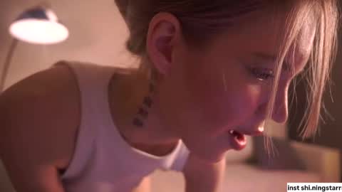 Snapshot of shiningstarrr chatting on 02.14.25 Nika online show from 02.14.25