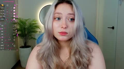 Snapshot of shir_0 chatting on 01.22.25 shir_0 online show from 01.22.25