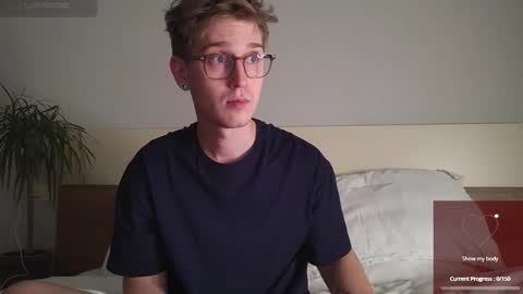 Snapshot of shirizo chatting on 11.07.25 Matthew online show from 11.07.25