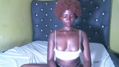 Snapshot of shiro254 chatting on 02.16.25 Shi-ro online show from 02.16.25