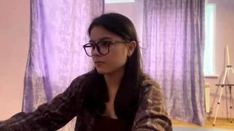 Marie online show from 04.28.26