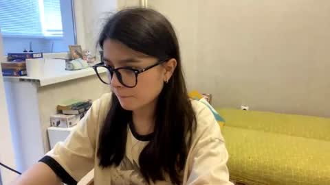 Snapshot of shontagrabowski chatting on 06.26.26 Marie online show from 06.26.26
