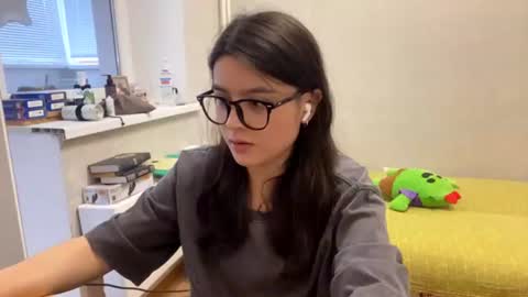 Snapshot of shontagrabowski chatting on 06.29.26 Marie online show from 06.29.26
