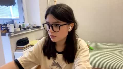 Snapshot of shontagrabowski chatting on 07.16.26 Marie online show from 07.16.26