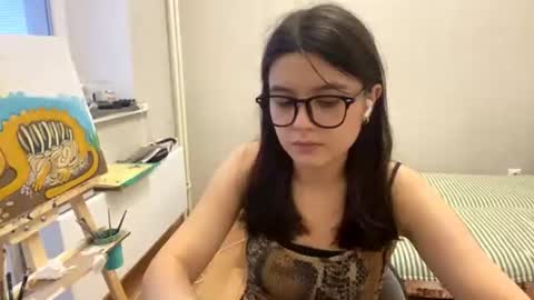 Snapshot of shontagrabowski chatting on 07.18.26 Marie online show from 07.18.26