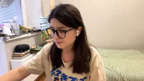 Snapshot of shontagrabowski chatting on 07.29.26 Marie online show from 07.29.26